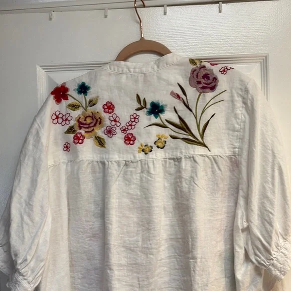 NWT JOHNNY WAS 💯 linen embroidered blouse. - Picture 8 of 11